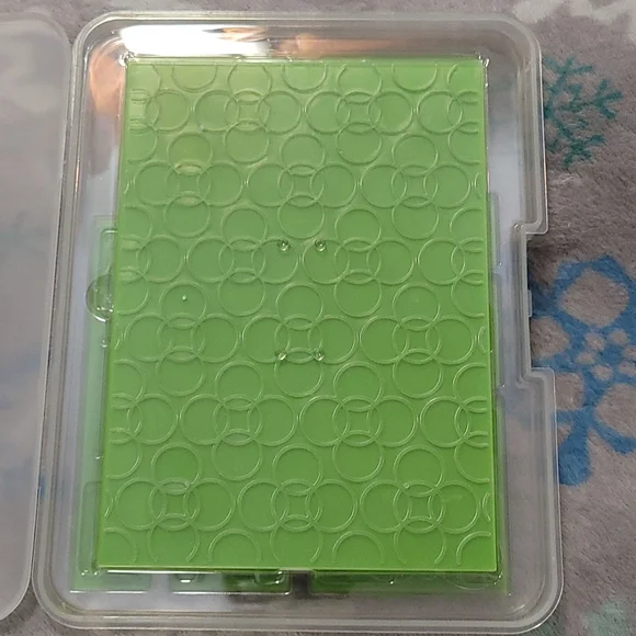 Cuttlebug Provo Craft set - Picture 4 of 5